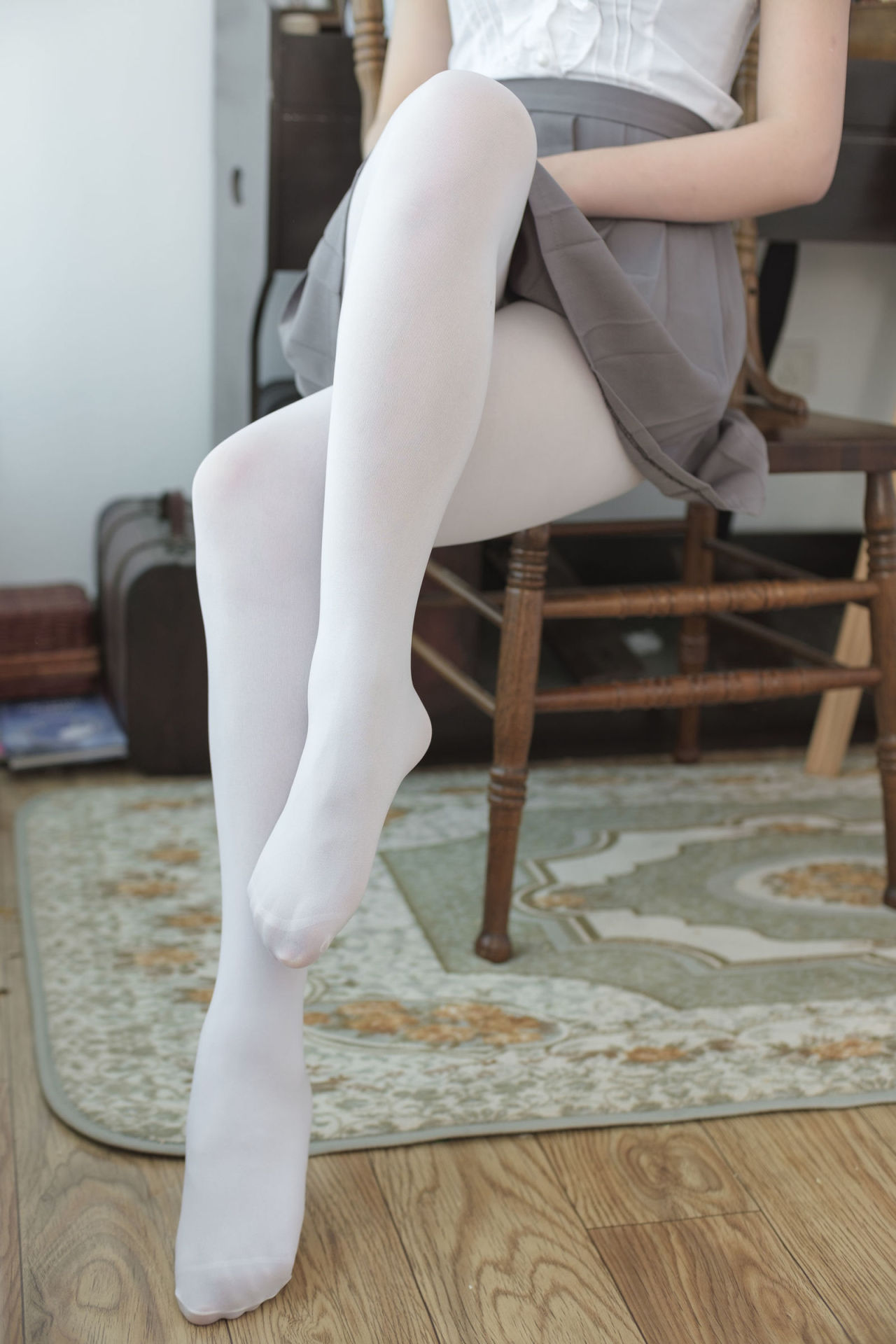 [森萝财团] BETA-020 白丝美少女 萝莉丝袜写真